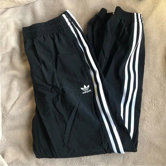 Adidas track jogger size small - Picture 2 of 4